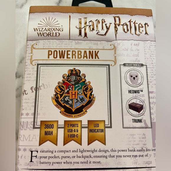 NWT! Harry Potter Power Bank. Hogwarts Crest. In original unopened box. - Picture 2 of 6